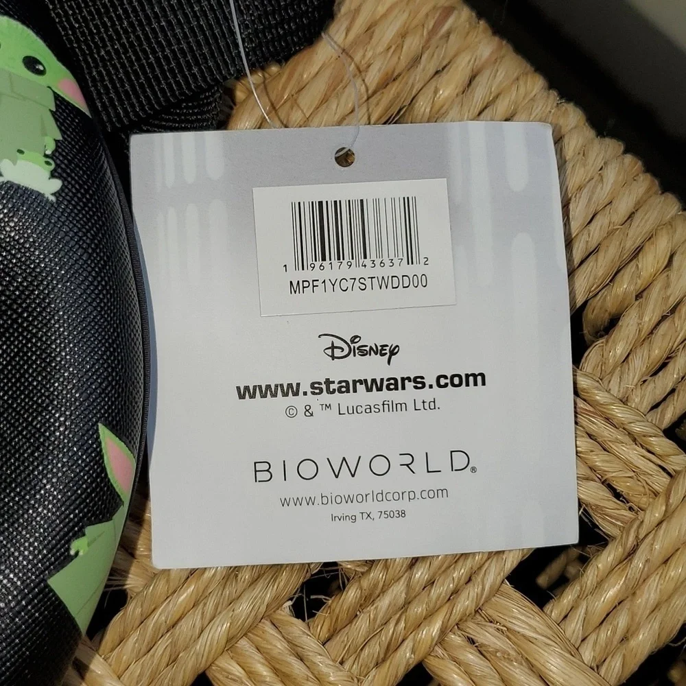 NWT Disney Star Wars Bioworld Mandalorian Backpack